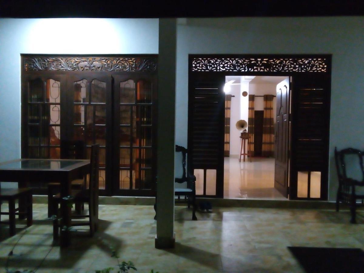 Sinhagiri Hotel & Restaurant Tangalle Luaran gambar